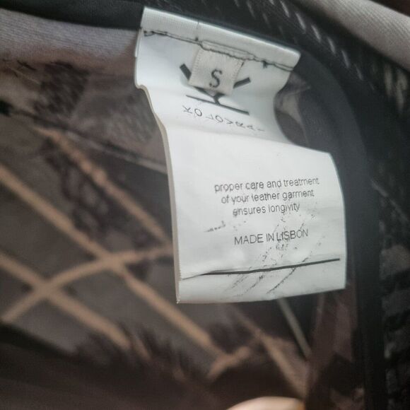 K Designer Black & White Geometric Leather-Panel Coat – Size S – Made in Lisbon - Picture 5 of 7